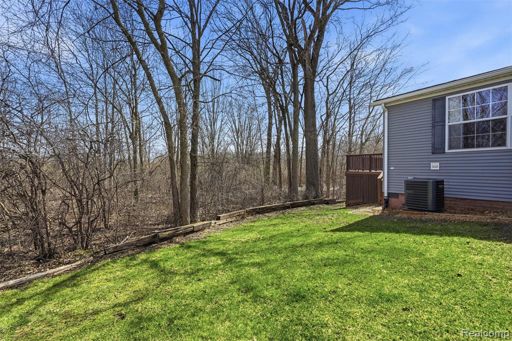 11348 Stoneridge Circle, South Lyon, MI 48178 — Photo 28