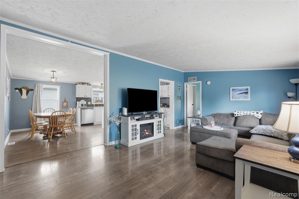 4729 Turtle Creek Drive, Howell, MI 48843 — Photo 2