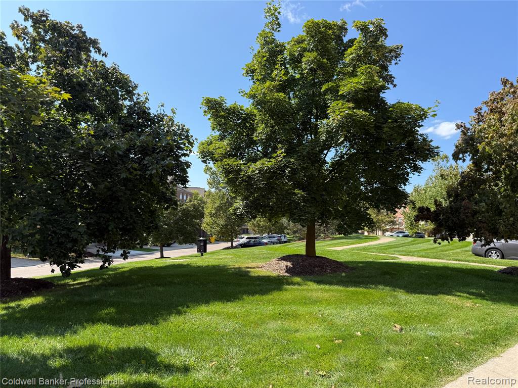 39792 ROCKCREST CIR, Northville, MI — Photo 23