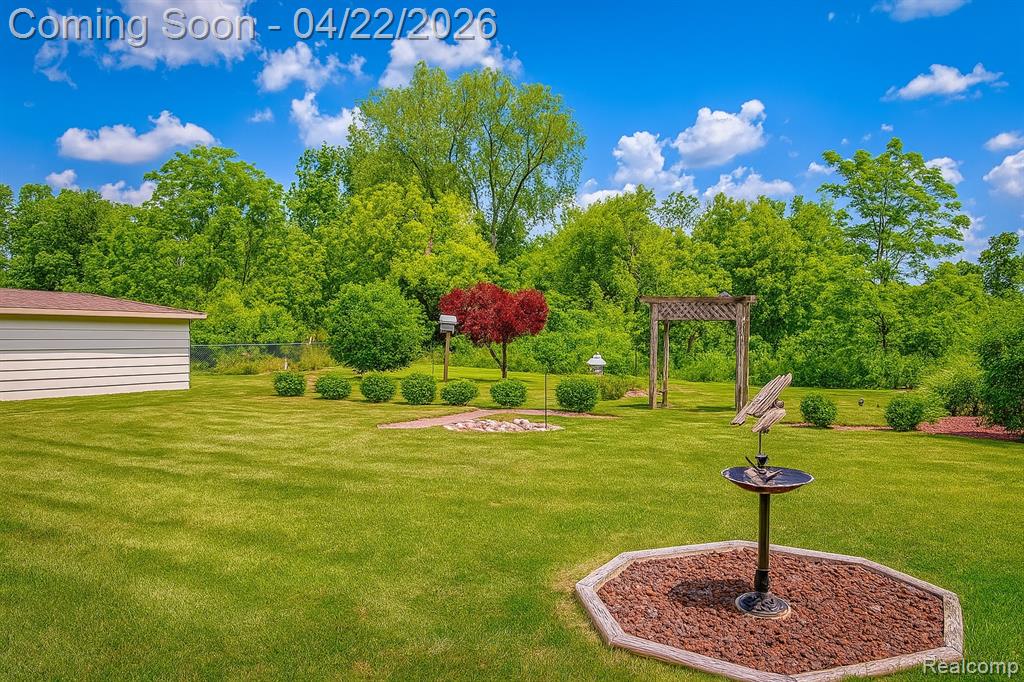 3161 Eastgate Street, Burton, MI 48519 — Photo 4
