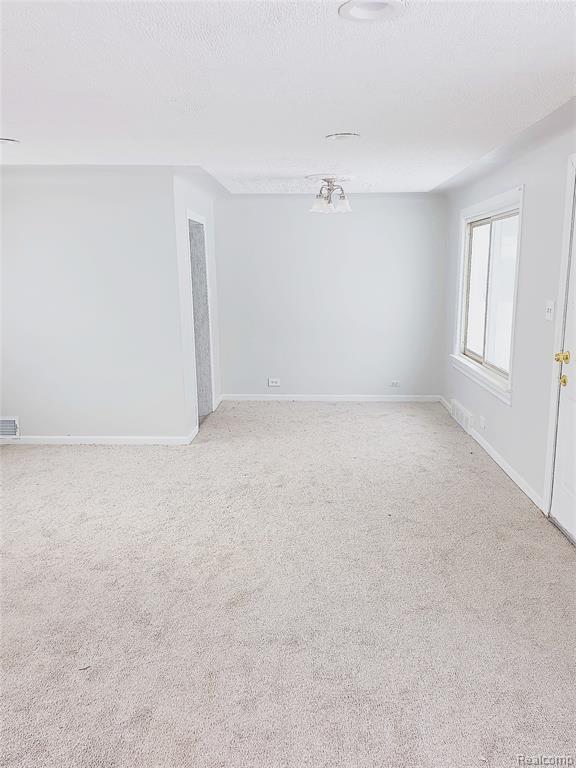 759 E Maxlow Avenue, Hazel Park, MI 48030 — Photo 39