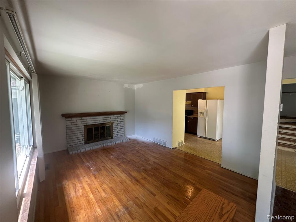 1111 Langley Boulevard, Commerce Twp, MI — Photo 4