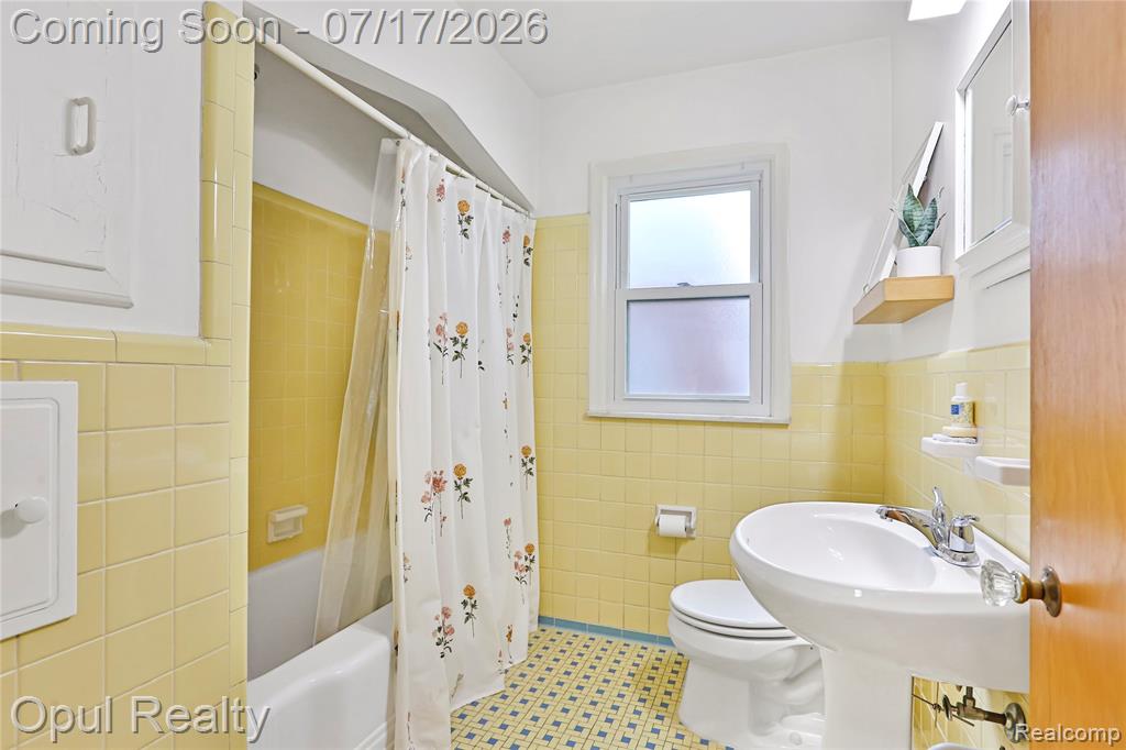 905 Forestdale Road, Royal Oak, MI 48067 — Photo 20