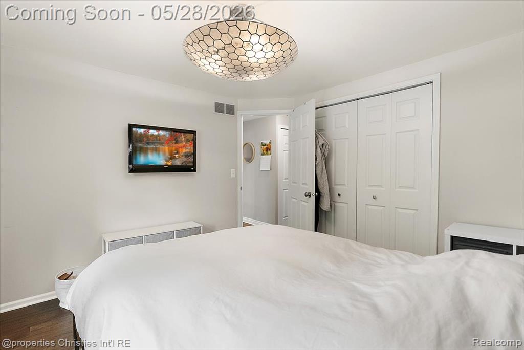 612 Royal Avenue, Royal Oak, MI 48073 — Photo 24