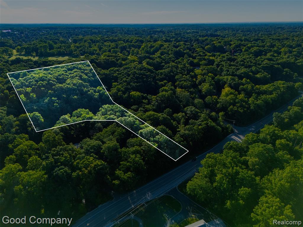 4575 Orion Road, Oakland, MI 48307