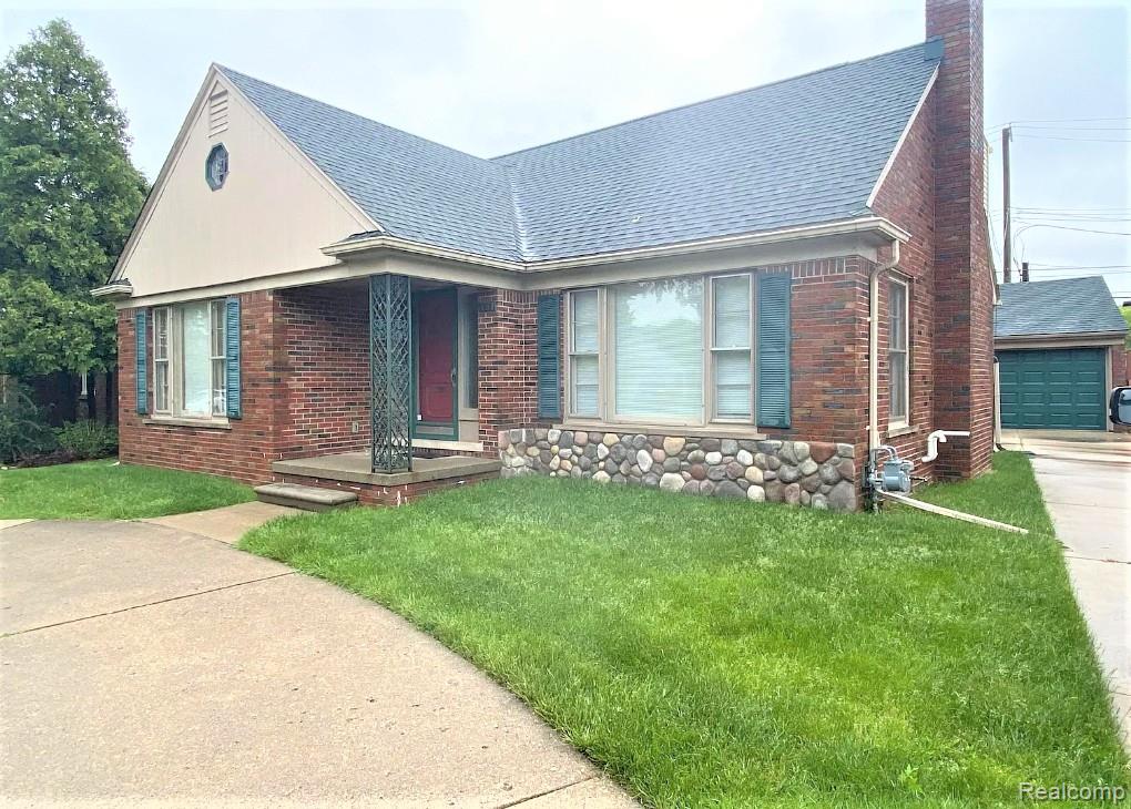 451 MAISON Road, Grosse Pointe Farms, MI 48236 — front exterior