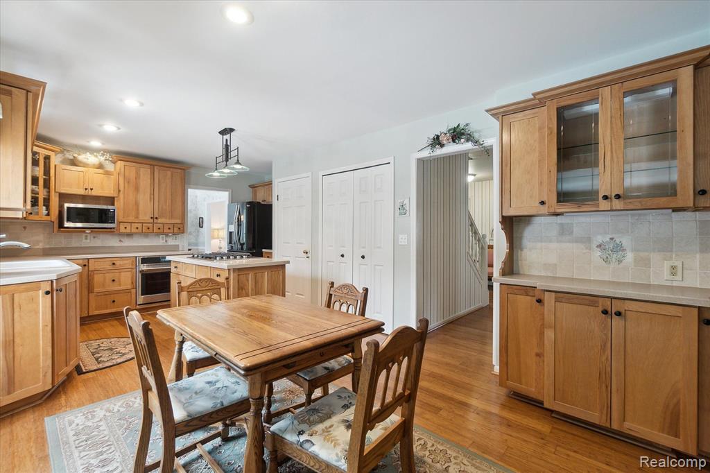 8150 FAWN VALLEY Drive, Clarkston, MI 48348 — Photo 7