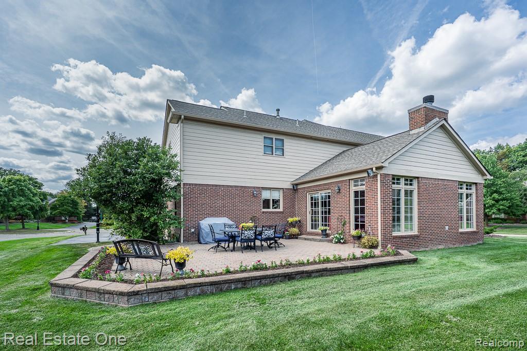 4595 Dunbar Court, Rochester, MI 48306 — Photo 36