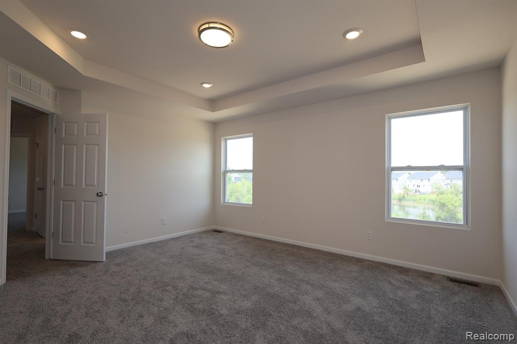 410 Hidden River W, Holly, MI 48442 — Photo 12
