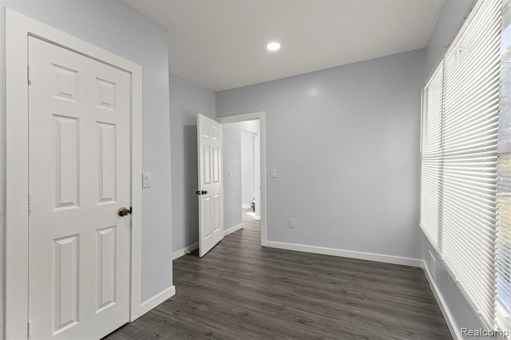 7007 Joy Road, Detroit, MI 48204 — Photo 17