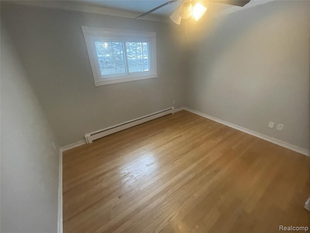 980 Indiana Avenue, Marysville, MI 48040 — Photo 25