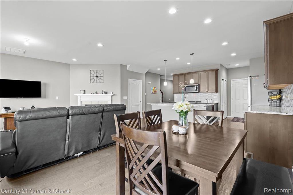 43393 CHANCELLOR Lane, Novi, MI — Photo 9