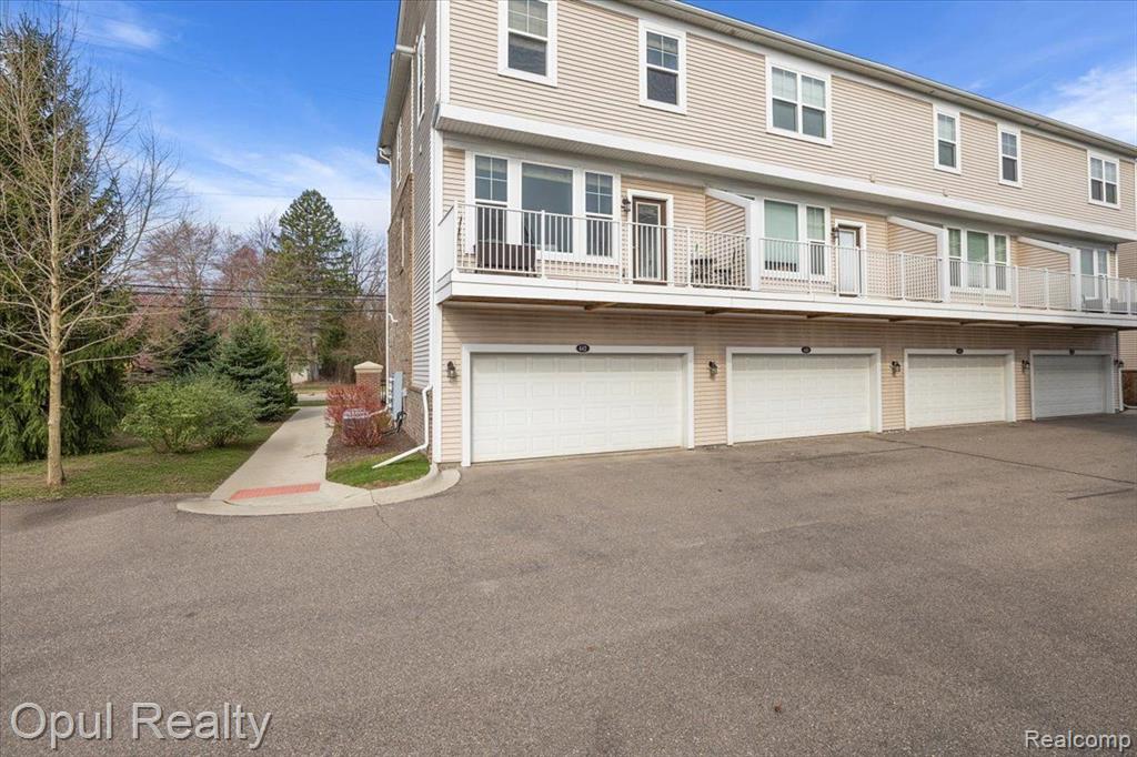 442 N WIXOM Road, Wixom, MI 48393 — Photo 34