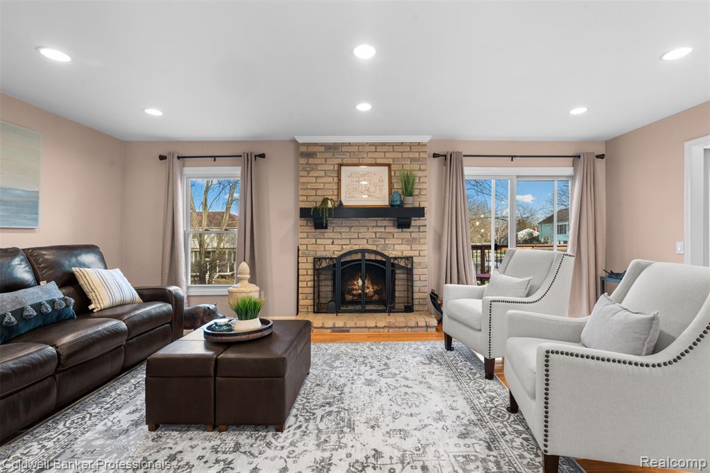 4347 Apple Valley Lane, West Bloomfield, MI 48323 — Photo 9