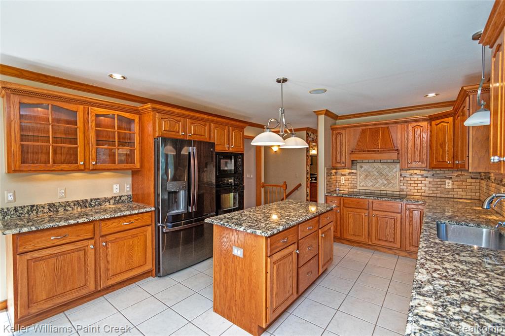 68400 Copperwood Drive, Washington, MI 48095 — Photo 12
