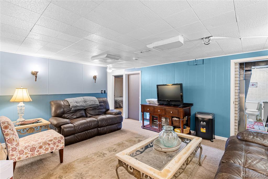 4602 Milton Drive, Flint, MI 48507 — Photo 28