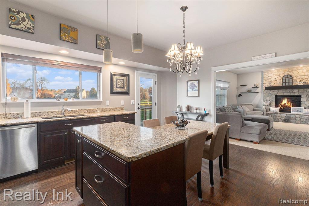 3051 FIELDSTONE Drive, Dexter, MI 48130 — Photo 9