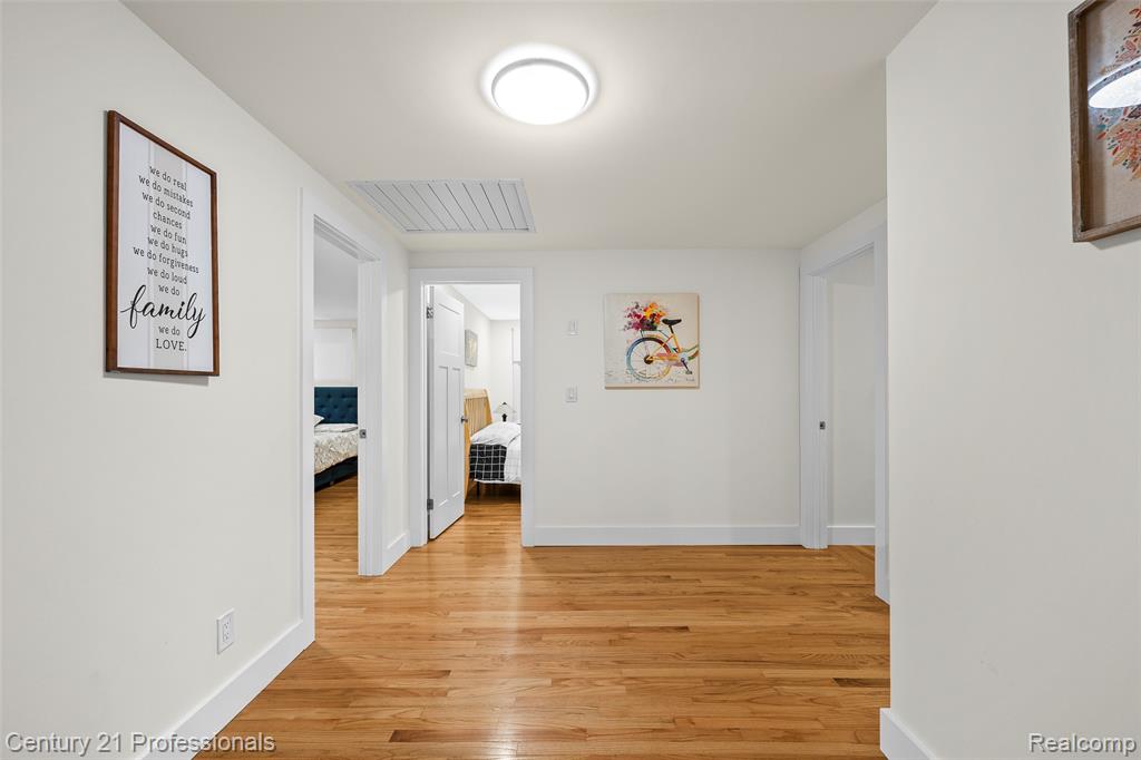 745 Hawthorne Drive, Bloomfield Hills, MI 48304 — Photo 37