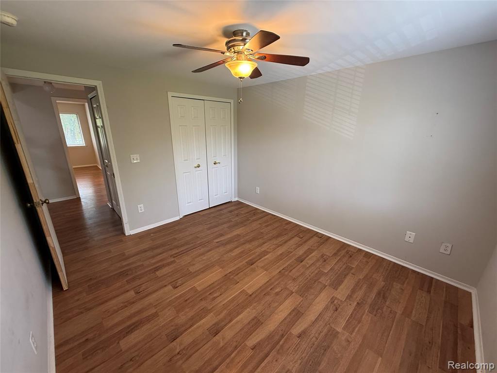 7059 Colonial Oaks Drive, Waterford, MI 48327 — Photo 27
