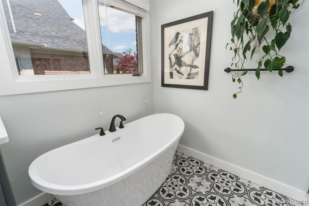 57495 RIDGEWOOD Drive, Washington, MI — Photo 33
