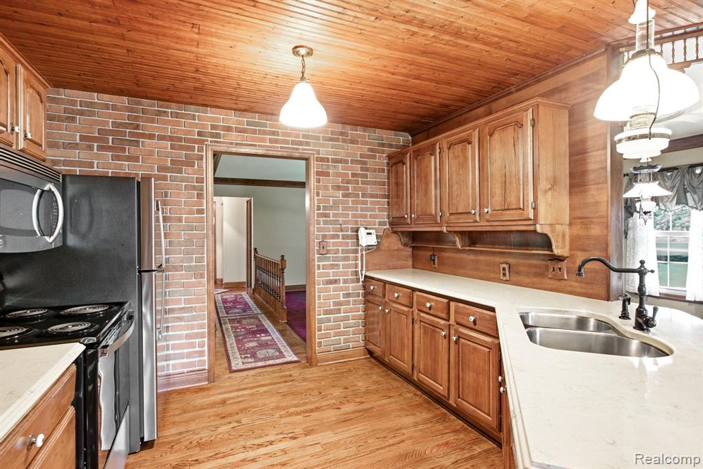 1620 S Delano Street, Marysville, MI 48079 — Photo 5
