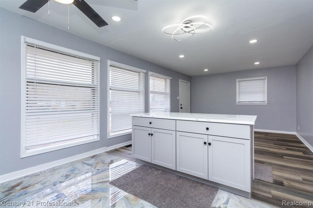 20300 Chapel Street, Detroit, MI 48219 — Photo 10
