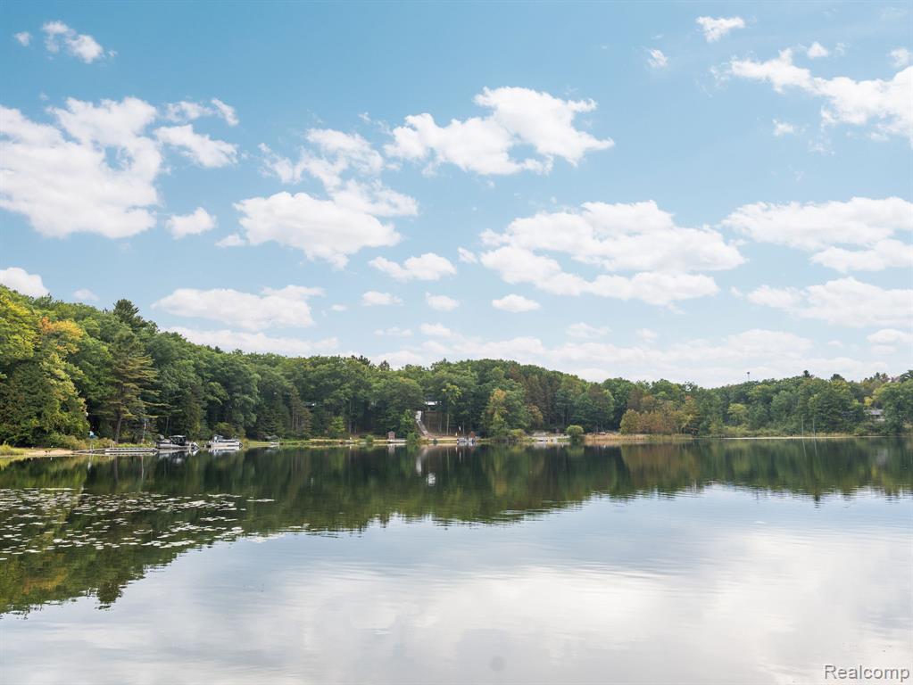 681 Lakeview Drive, Harrison, MI 48625 — Photo 50