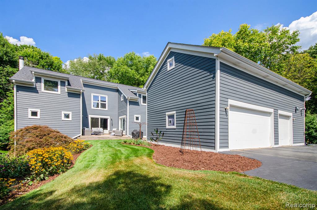 5751 Dora Lane, Clarkston, MI 48348 — Photo 47