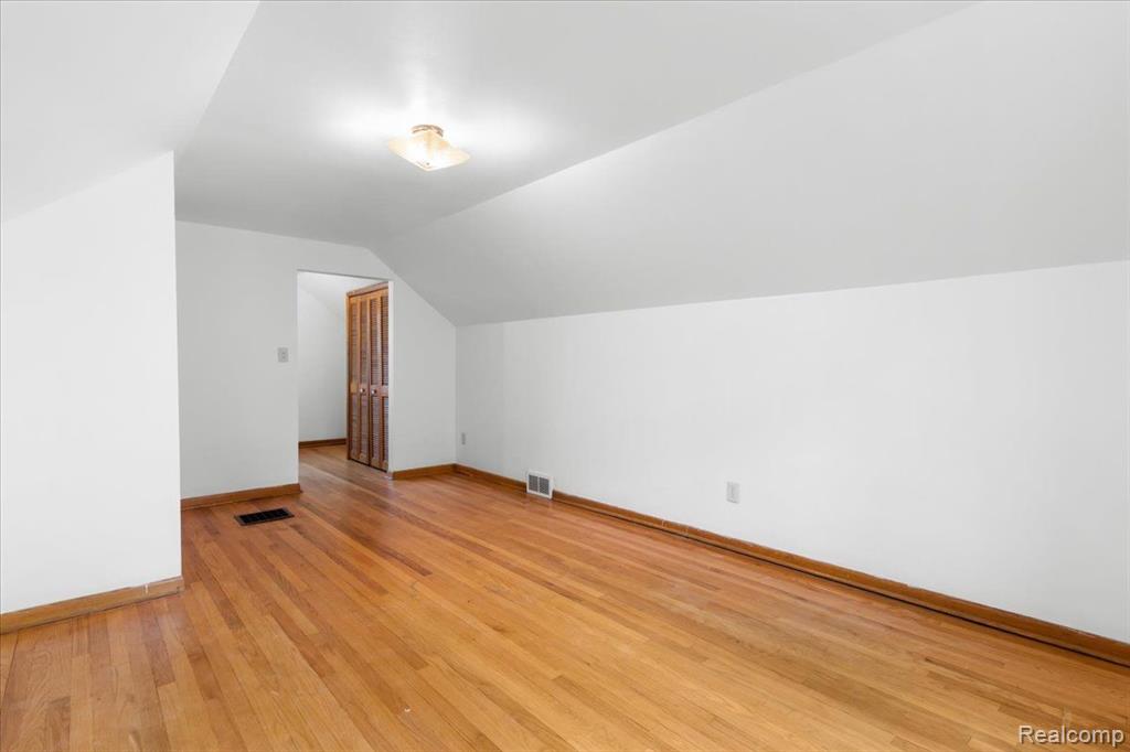9327 WINSTON, Redford, MI 48239 — Photo 14