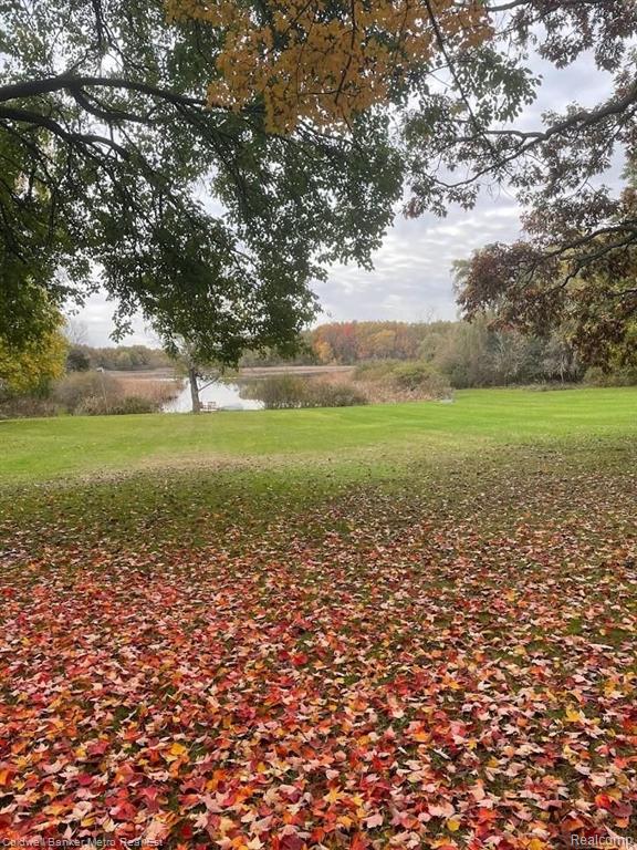 6741 HIGHLAND Road, Waterford, MI 48327 — Photo 5