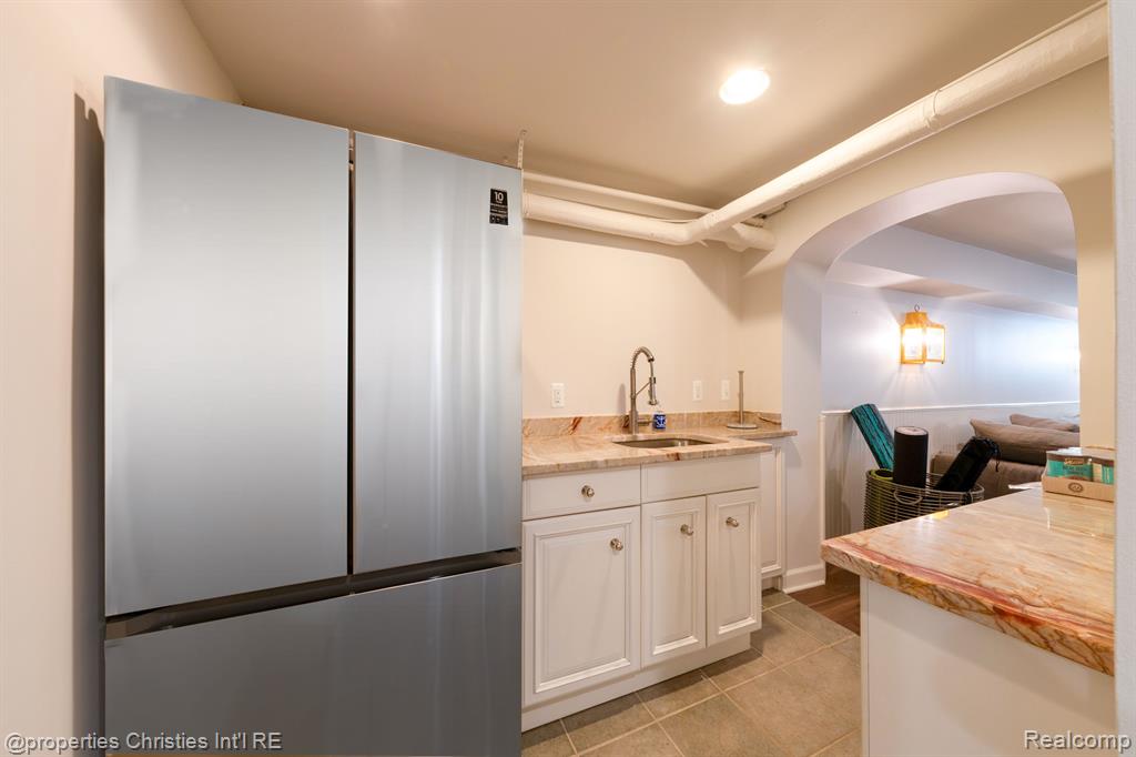 991 N Glenhurst Drive, Birmingham, MI 48009 — Photo 58