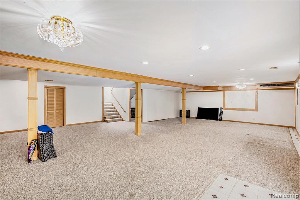 5215 Sunlyn Drive, Grand Blanc, MI 48439 — Photo 17