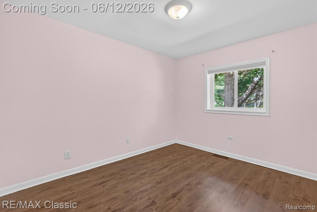 2939 Shirley Street, Milford, MI 48380 — Photo 33