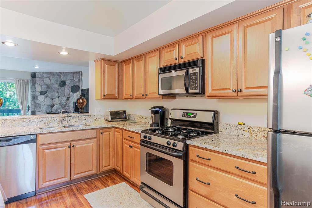 234 Lyn Anne Court, Ann Arbor, MI 48103 — Photo 6