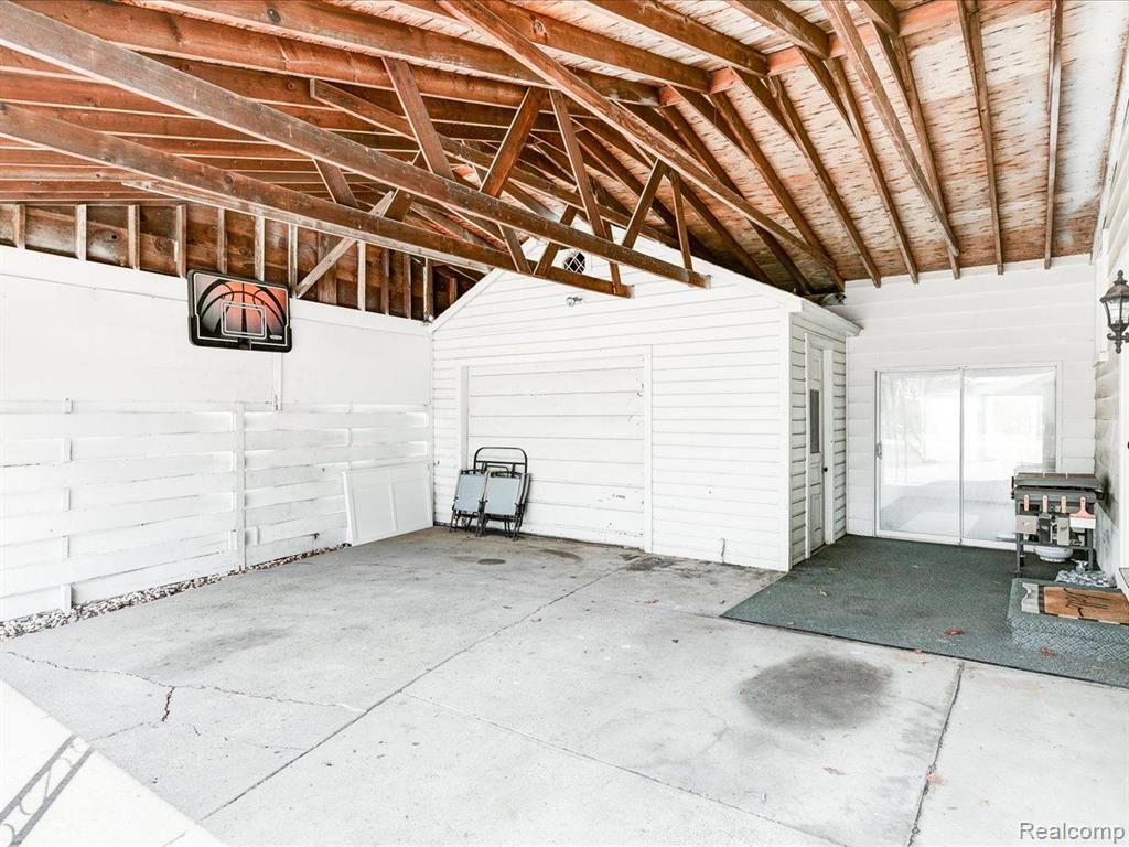 4316 PINE GROVE Avenue, Fort Gratiot, MI 48059 — Photo 29