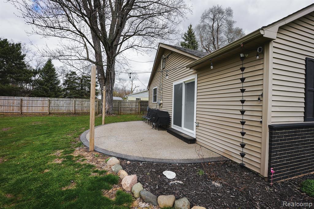 9801 E NEWBURG Road, Durand, MI 48429 — Photo 28