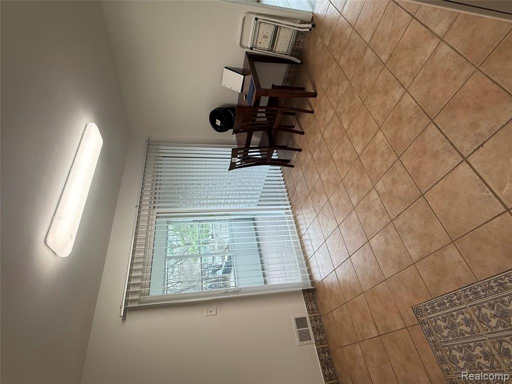 150 E Long Lake Road, Bloomfield Hills, MI 48304 — Photo 13