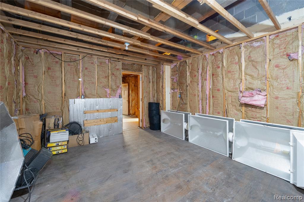 531 E 7 Mile Road, Highland Park, MI 48203 — Photo 17