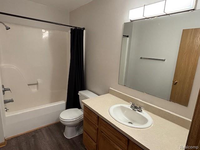 879 Barren Oaks Drive, Pontiac, MI 48341 — Photo 11