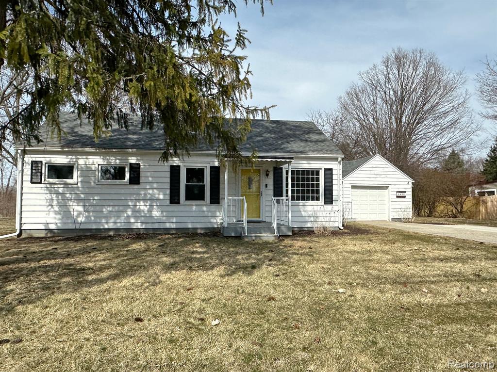 6430 Bishop Road, Lansing, MI 48911 — front exterior