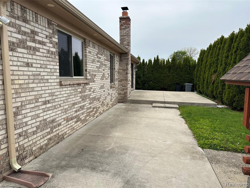5565 Kebbe Drive, Sterling Heights, MI 48310 — Photo 24
