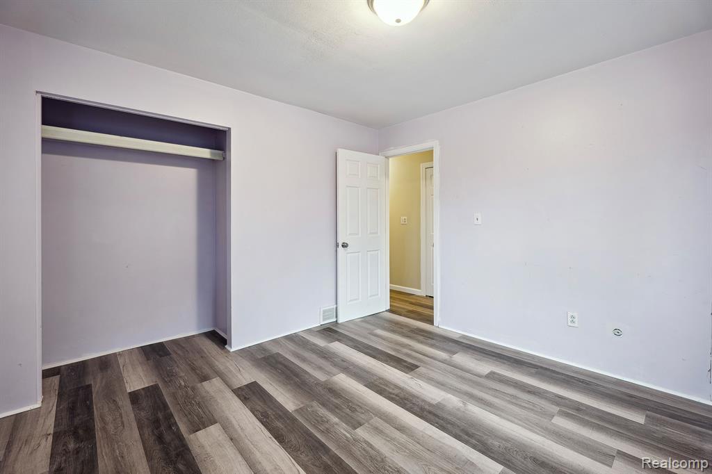 9014 GROVE Drive, Whitmore Lake, MI 48189 — Photo 17