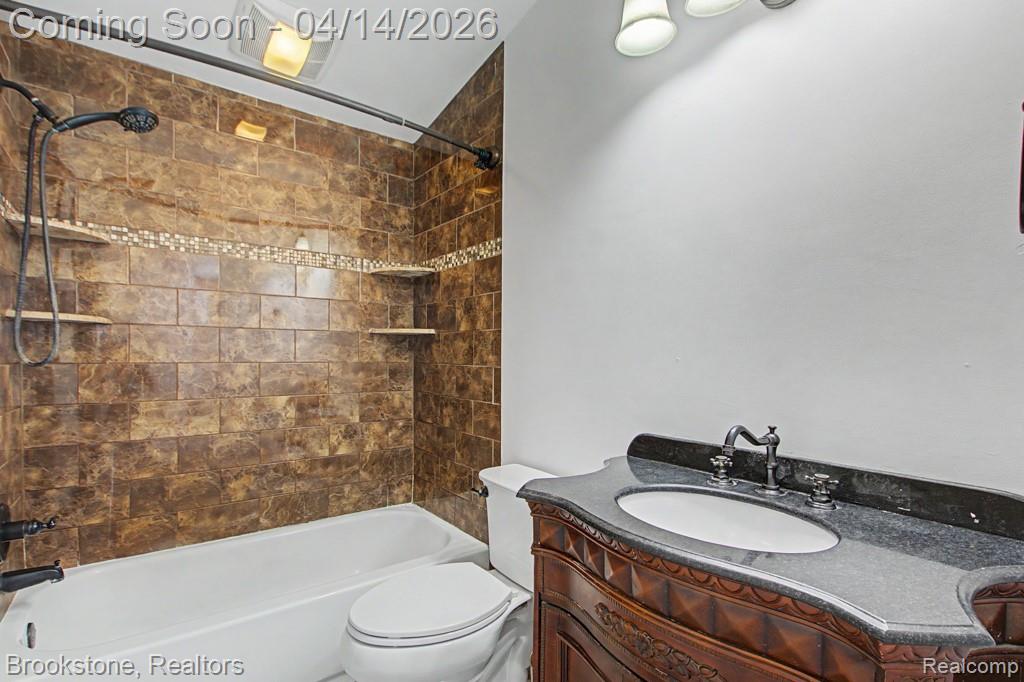 29242 Shirley Avenue, Madison Heights, MI 48071 — Photo 20