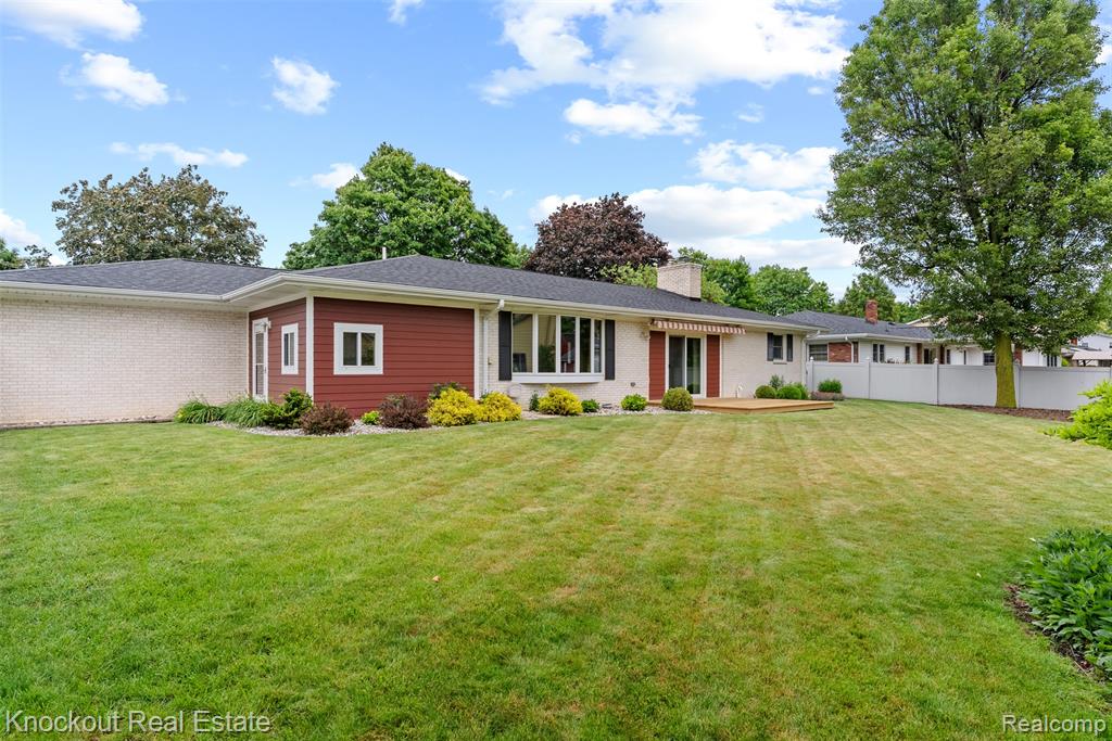 911 Eastgate Drive, Frankenmuth, MI 48734 — Photo 37
