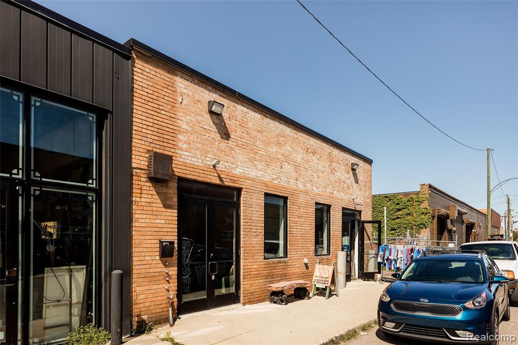 1515 Division Street - Photo 3