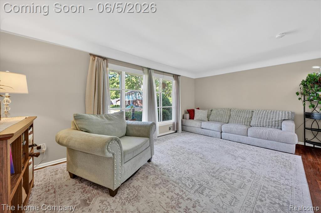 31302 Saratoga Avenue, Warren, MI 48093 — Photo 8