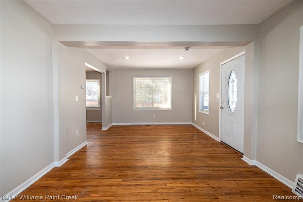 78 E Strathmore Avenue, Pontiac, MI 48340 — Photo 6