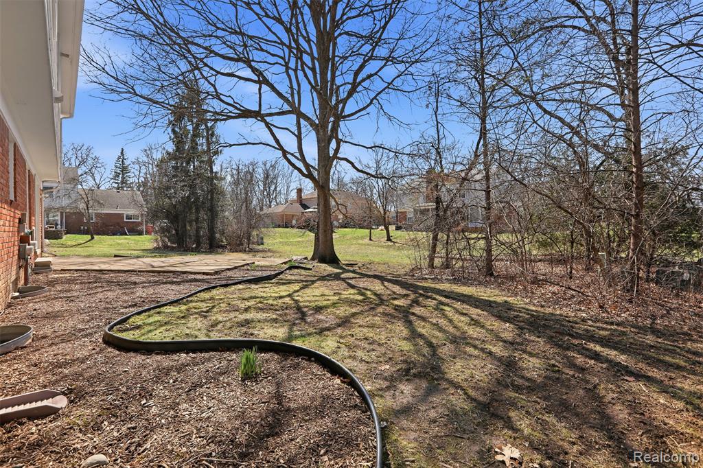 5972 Barnstable Court, West Bloomfield, MI — Photo 50