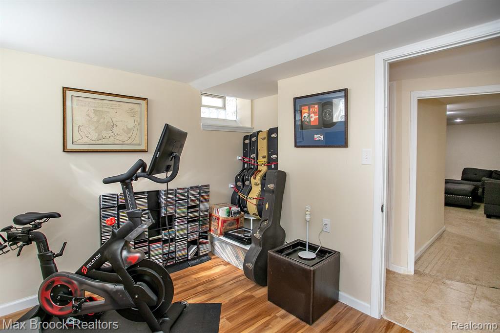 13353 Sherwood Drive, Huntington Woods, MI — Photo 44