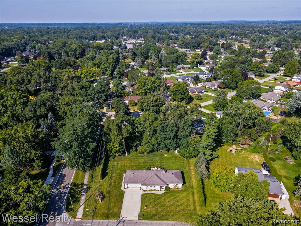 53121 Franklin Drive, Shelby Twp, MI 48316 — Photo 3